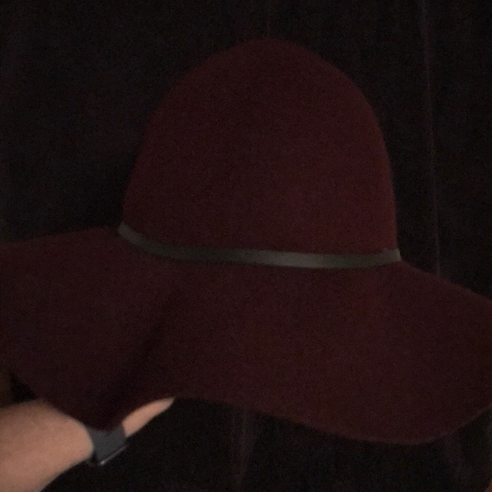 Felt hat